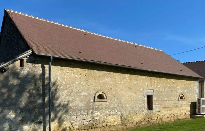 Construction en pierre avec nouvelle couverture Argentan