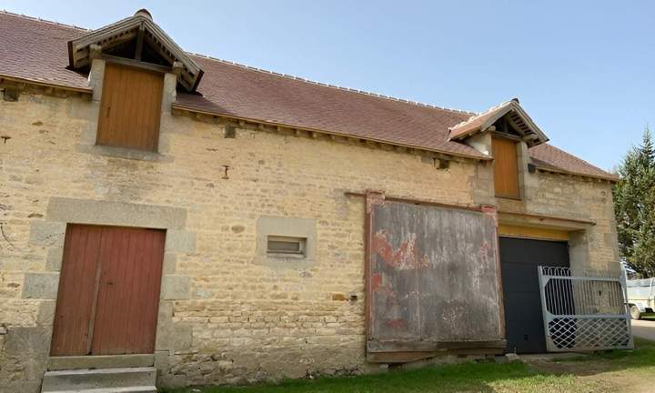 Toiture neuve bâtiment en pierre ancien Argentan