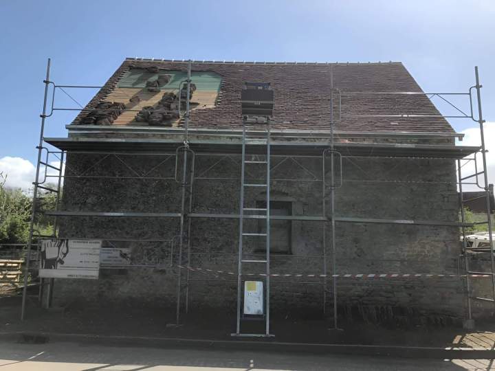 Dépose de couverture de toiture en cours Argentan