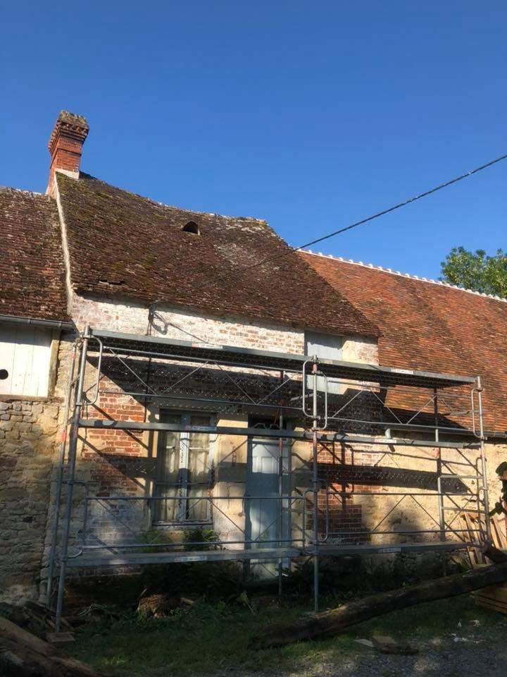 Toiture maison en cours de réfection Argentan