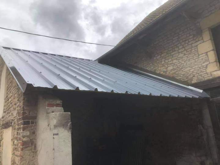 Tôle soigneusement posée Argentan